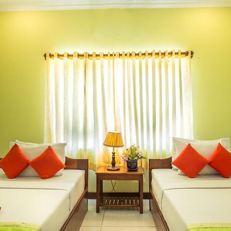 Side Walk Hotel Siem Reap Exteriör bild
