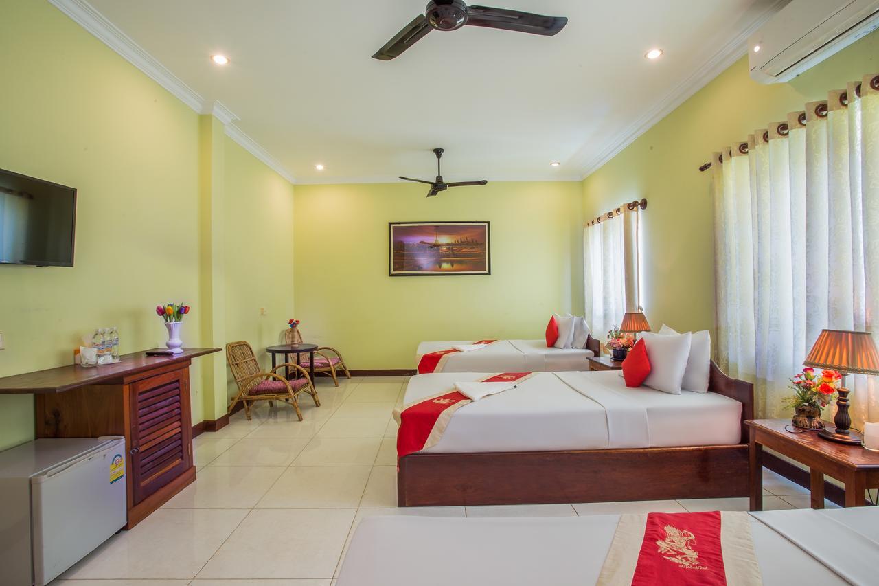 Side Walk Hotel Siem Reap Exteriör bild