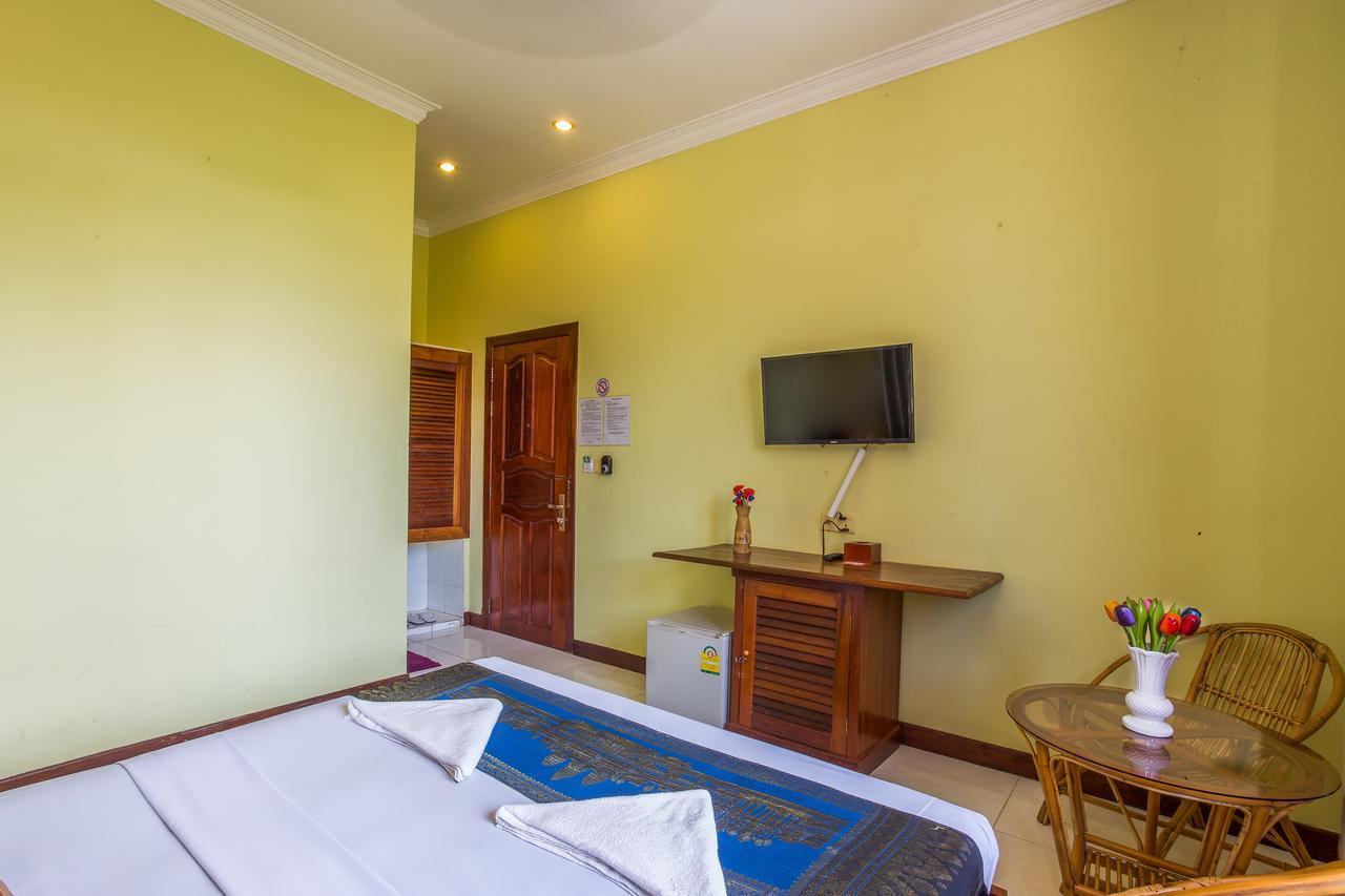 Side Walk Hotel Siem Reap Exteriör bild